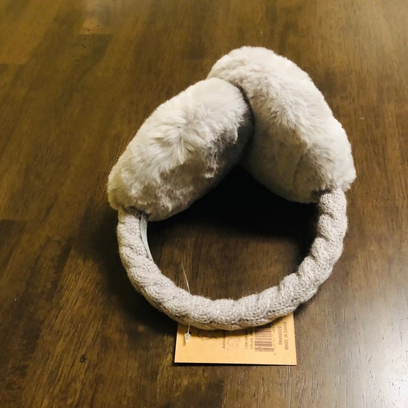 C.C Grey Cable Knit Ear Muffs w/Faux Fur - Picture 5 of 6